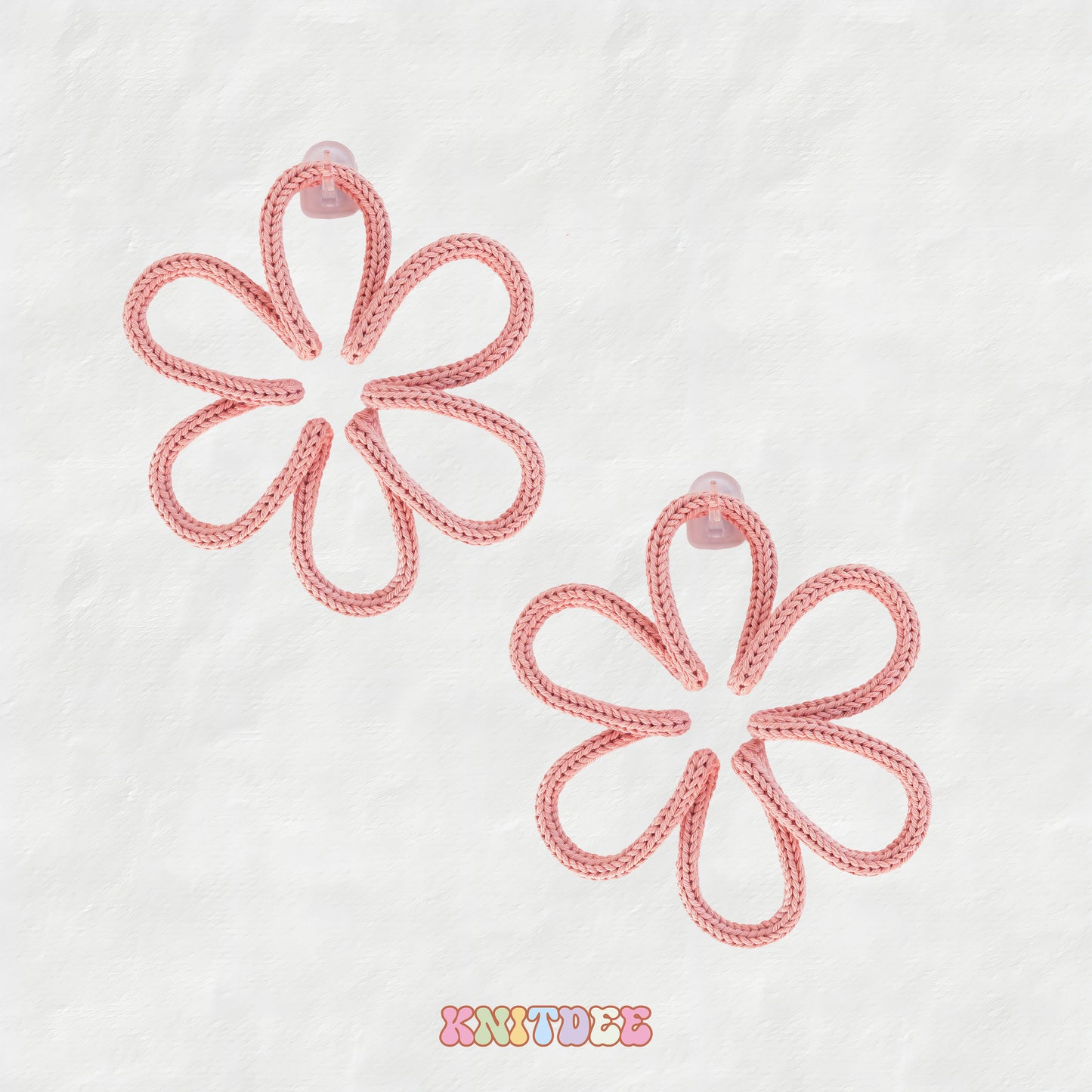 OUTLINE KNIT FLOWER