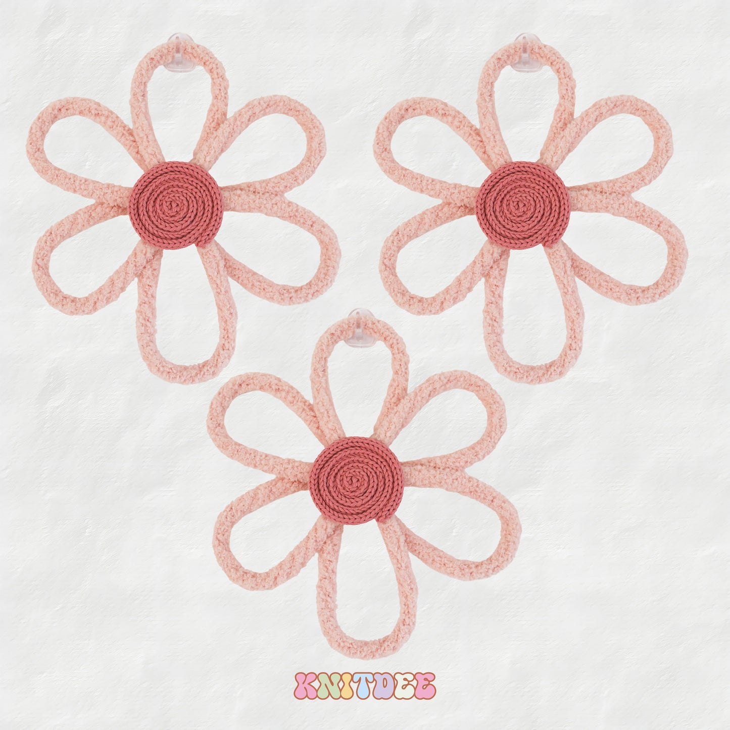 CLASSIC KNIT FLOWER