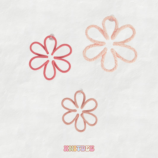 OUTLINE KNIT FLOWER